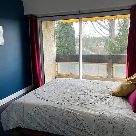 Beautiful Air-conditioned House With Pool Villa