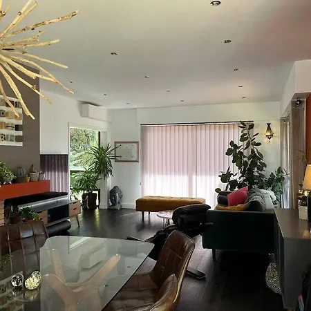 Villa Beautiful Air-conditioned House With Pool