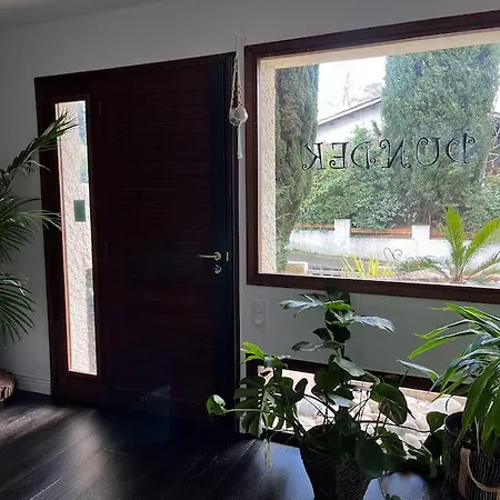 Villa Beautiful Air-conditioned House With Pool